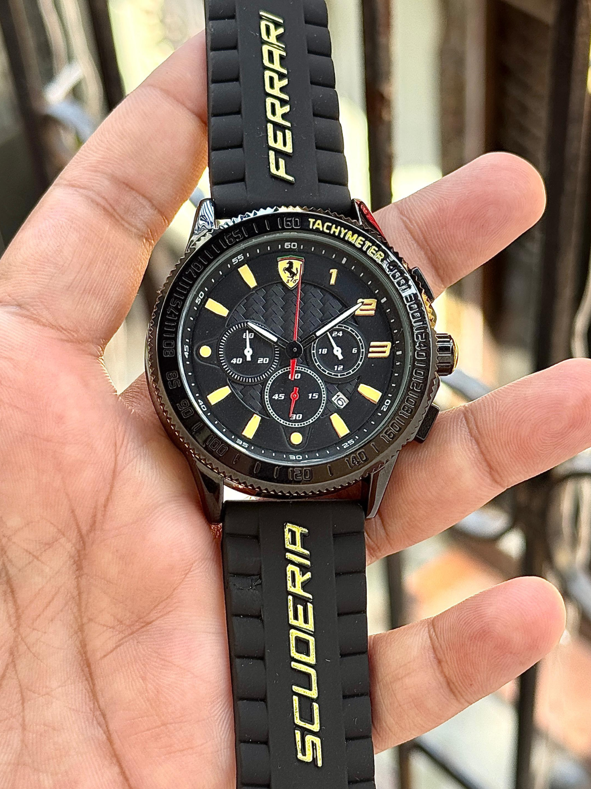Fer_ri Sports black Watch with rubber bands